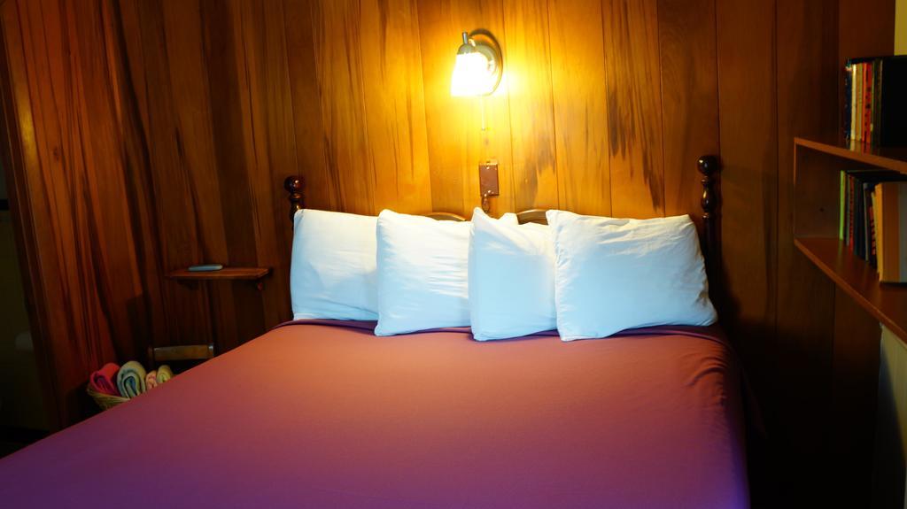 Harbor Haus Inn&Suites Hermann Zimmer foto